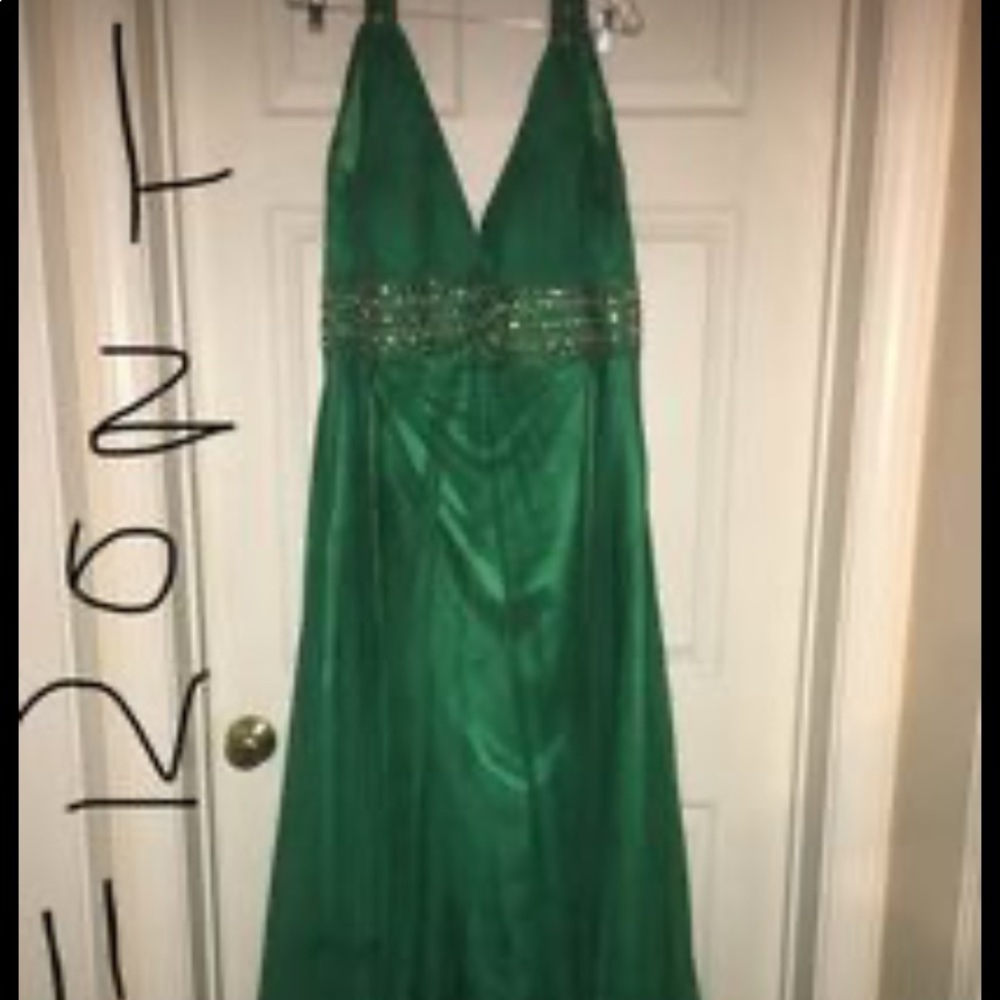 Plus size Prom dress green size 28. Night Moves prom collection